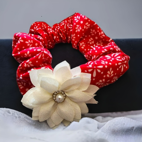 Red Floral Scrunchie with White Pearl Flower - Picture 5 of 9